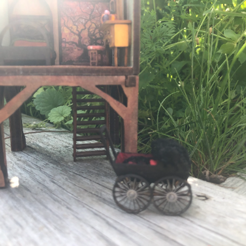 Homemaking. collection. PRAM WITH REMOVABLE CARRIAGE. 1/48th scale KIT