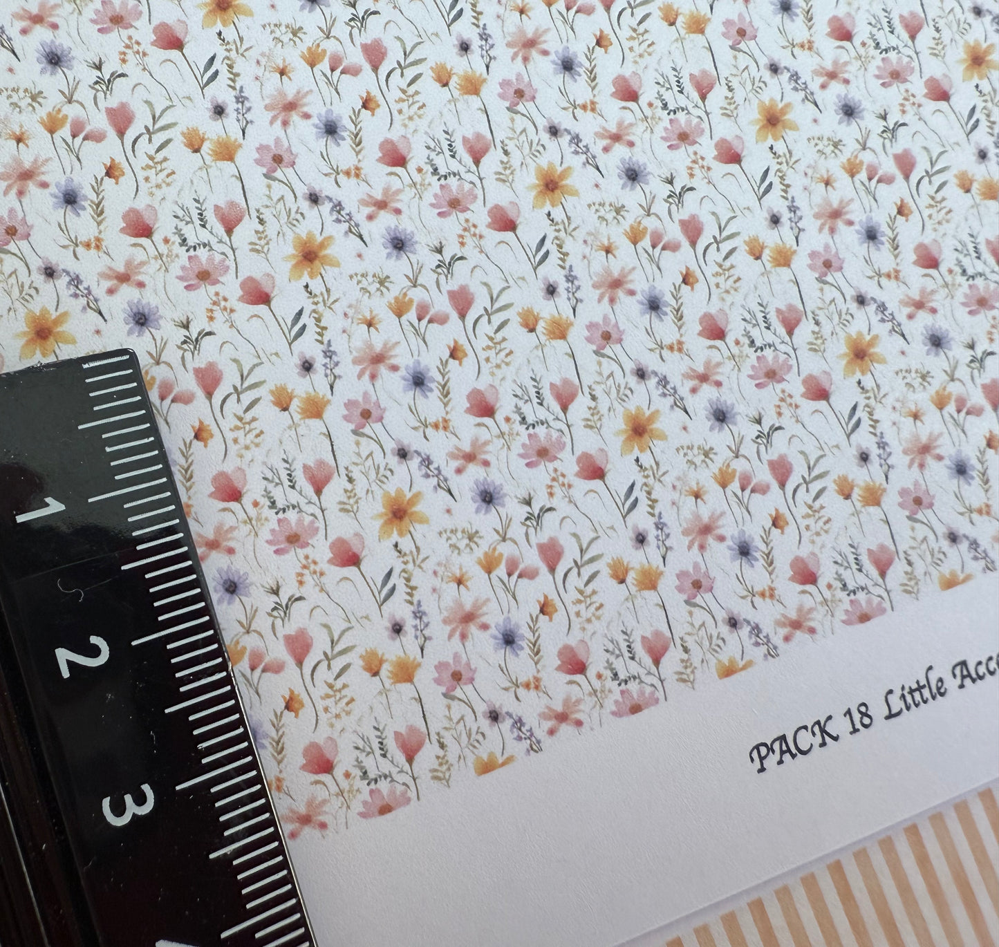 PACK 18 Victorian floral peach gold