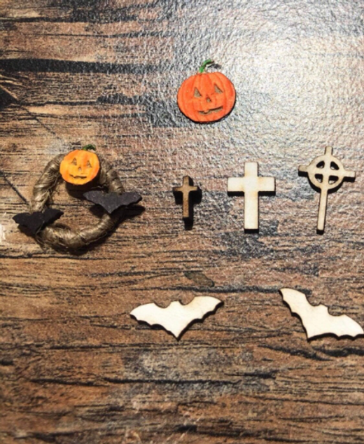 Halloween collection. CROSSES & BATS 1/48th scale KIT