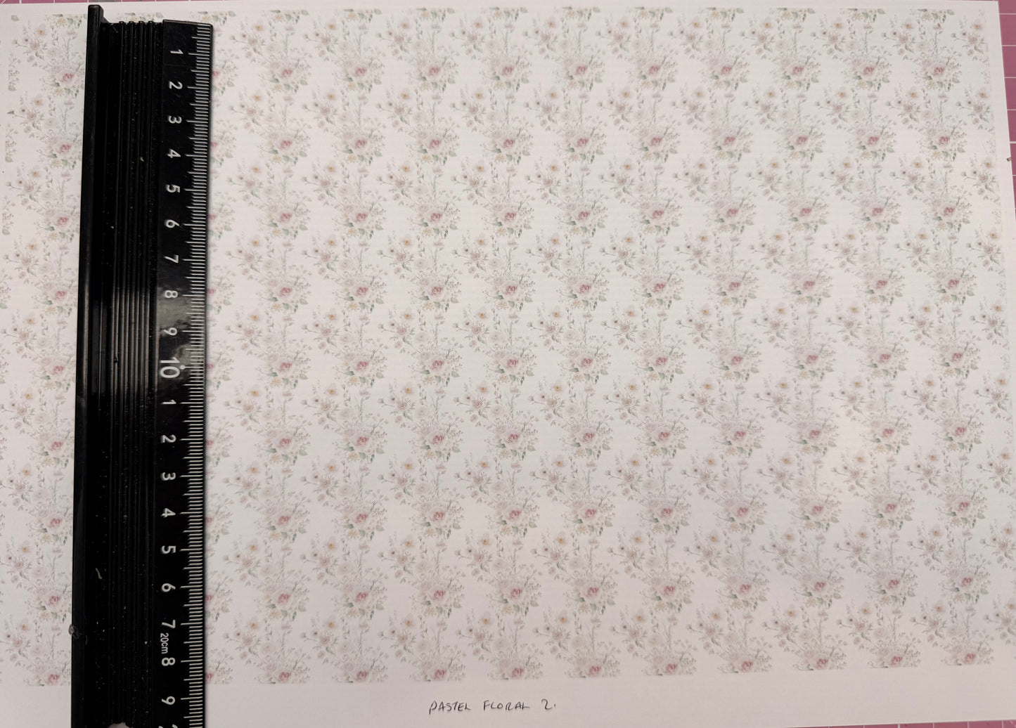 WALLPAPER PASTEL FLORAL 2