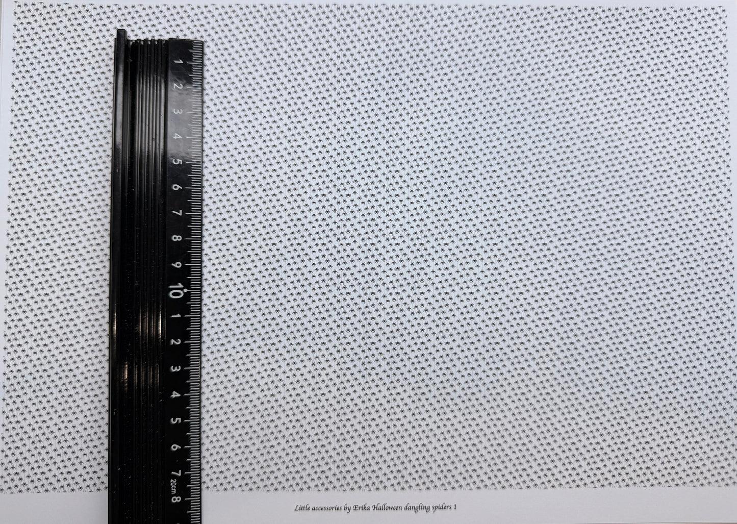 Wallpaper Halloween dangling spiders black & white