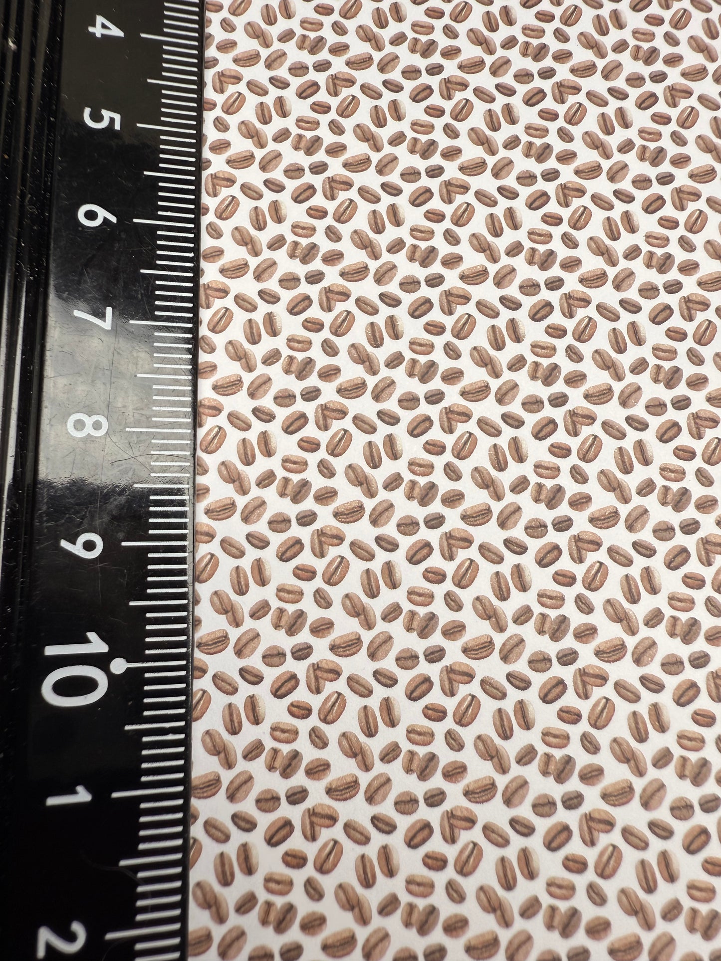 Wallpaper Kitchen coffee beans on white 1