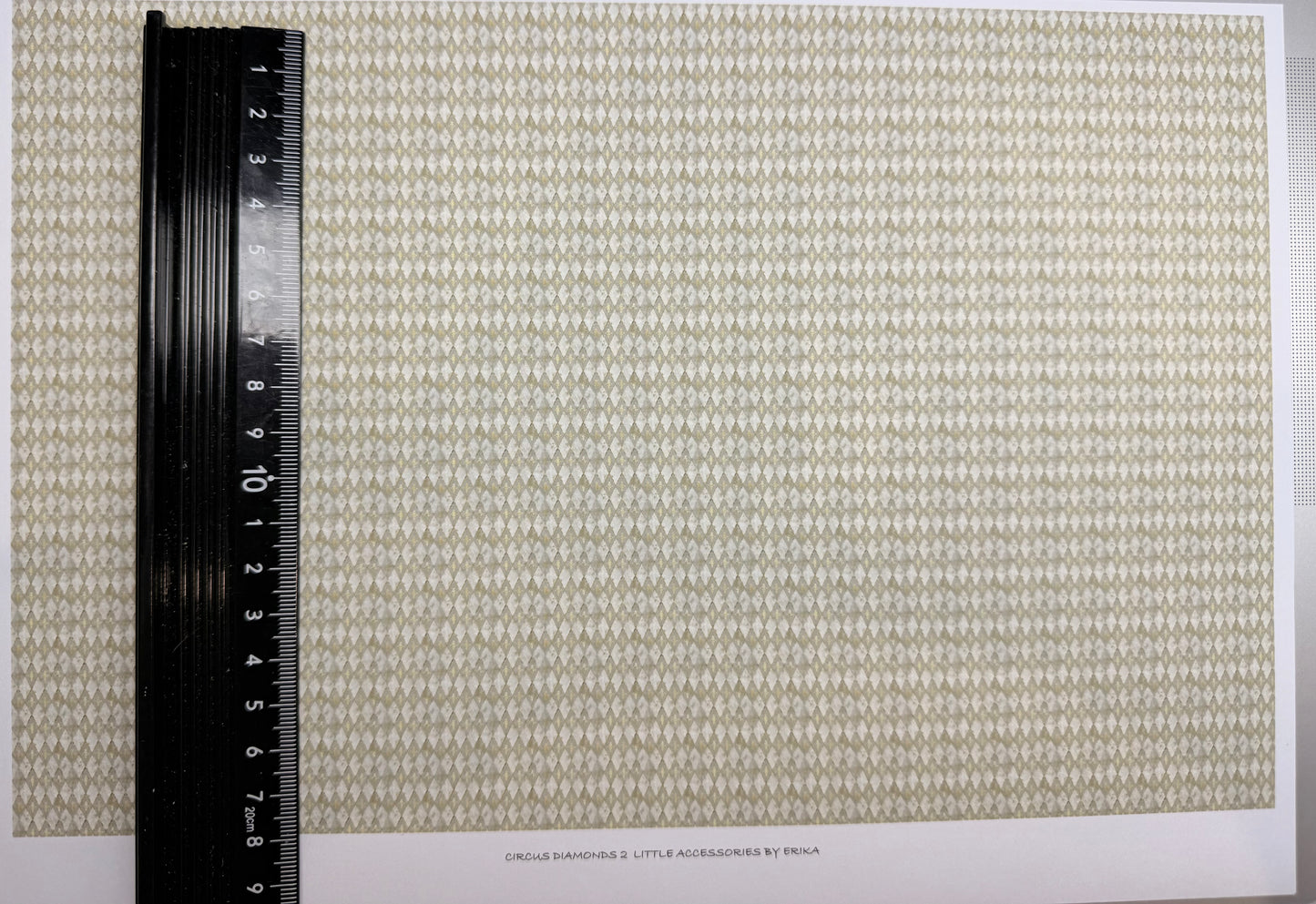 Wallpaper Circus diamonds 2