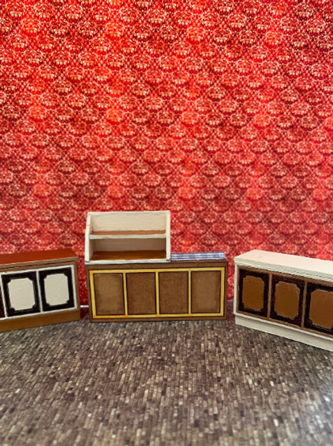 Retail. SHOP COUNTER WITH 3D PANELS. 1/48th scale kit