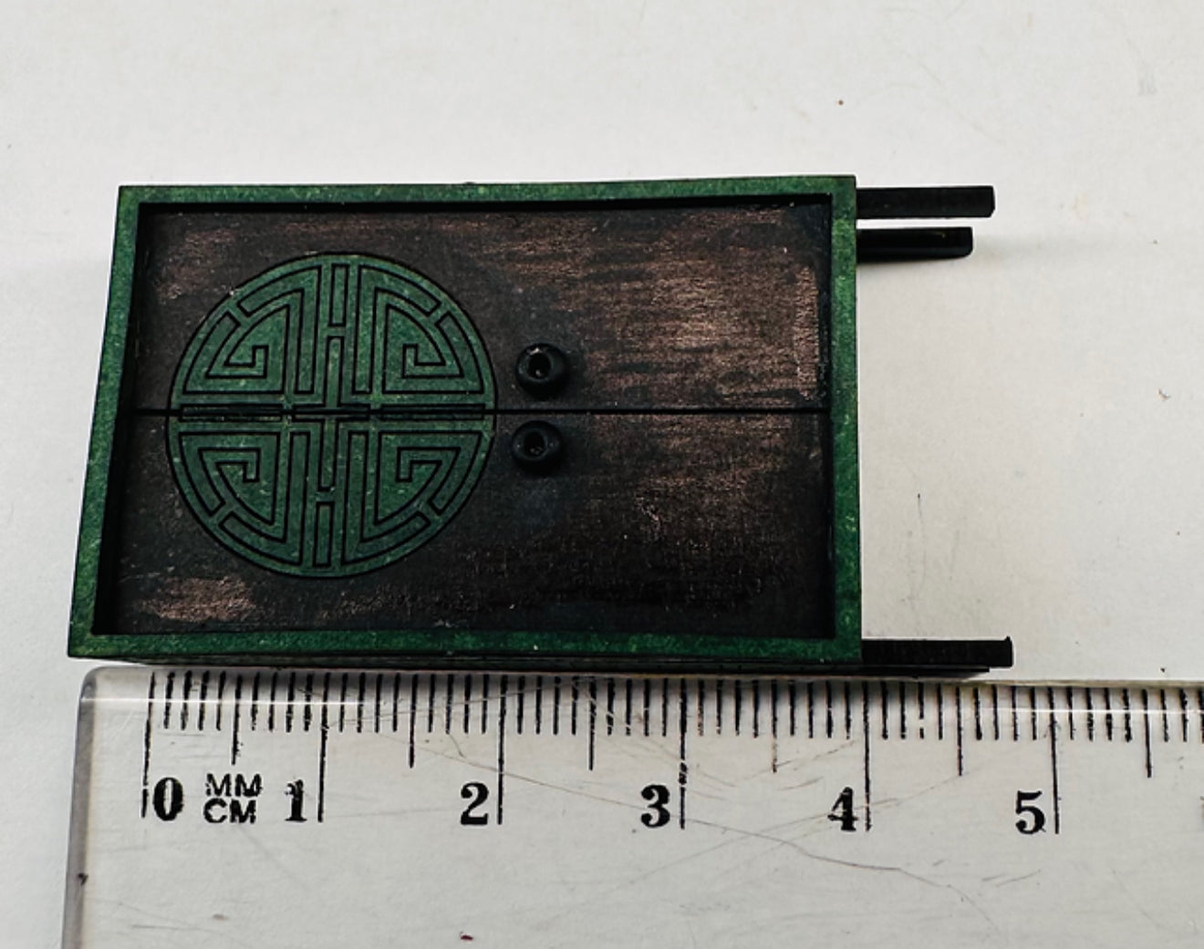Chinese wardrobe. 1/48th scale