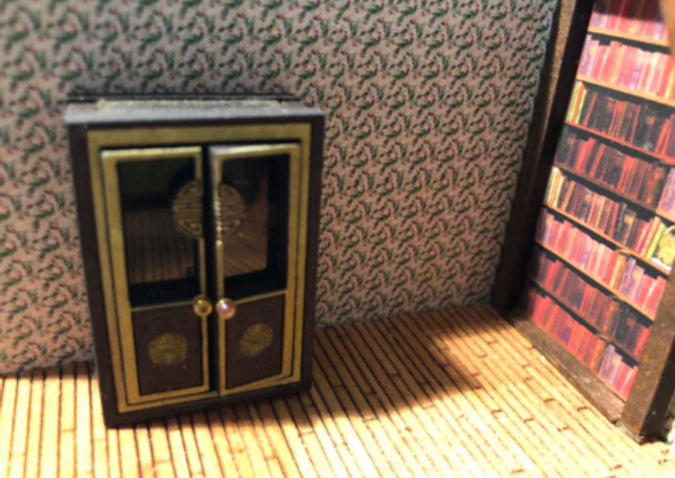 Chinese style display case. 1/48th scale