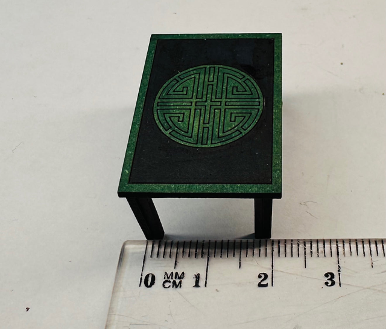 Chinese table and 4 chairs, 1/48th scale KIT