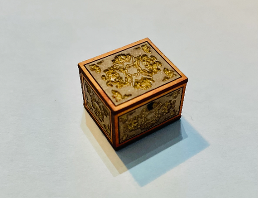 DECORATIVE collection. Small trunk 1/48th scale KIT