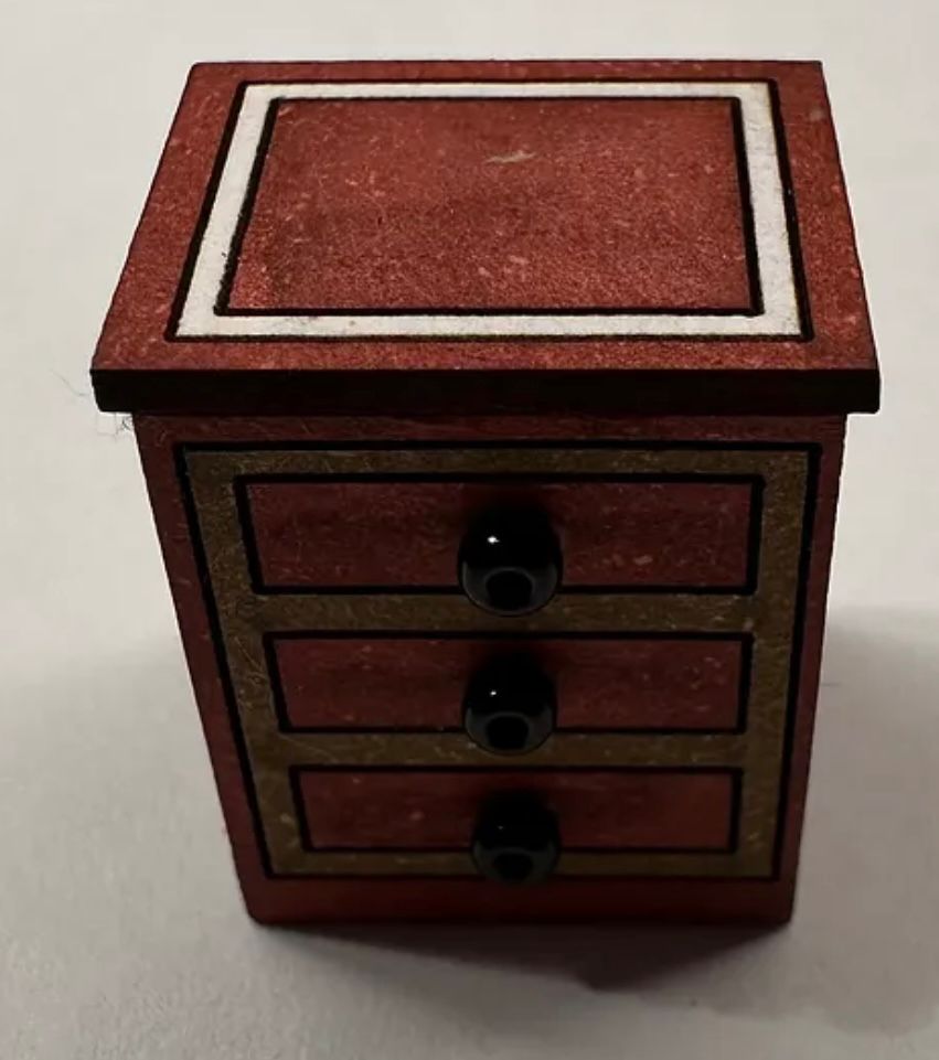 Advent. Finnish chest of drawers. 1/48th scale kit